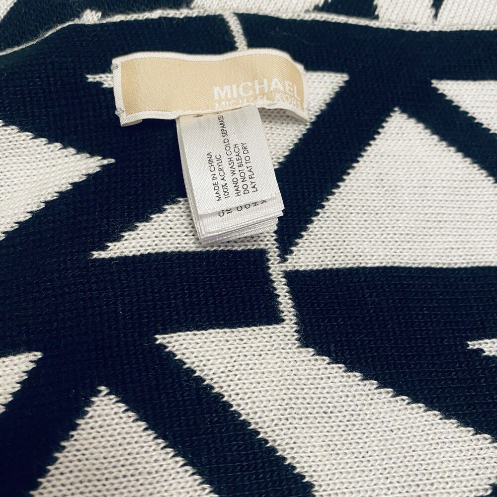 Michael Kors Black White Signature Monogramed MK Classic Knit Scarf - Picture 6 of 6